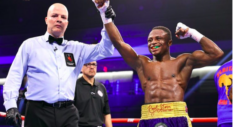 Isaac Dogboe beats Christopher Diaz in Las Vegas bout