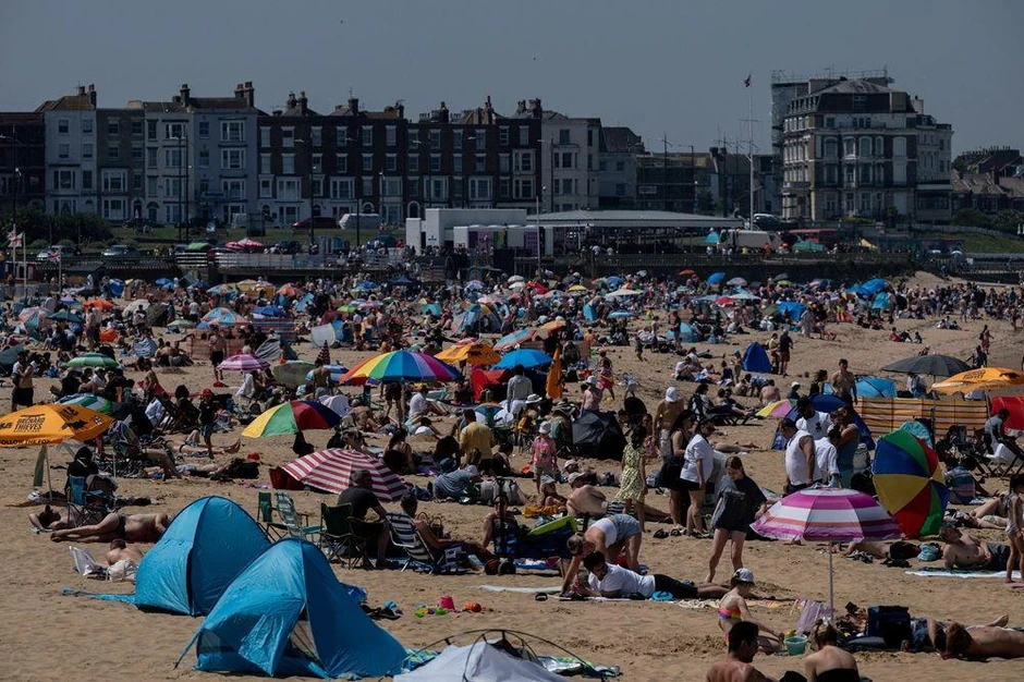 Jedna od plaža u Britaniji 26. maja | Foto: REUTERS/Chris J. Ratcliffe