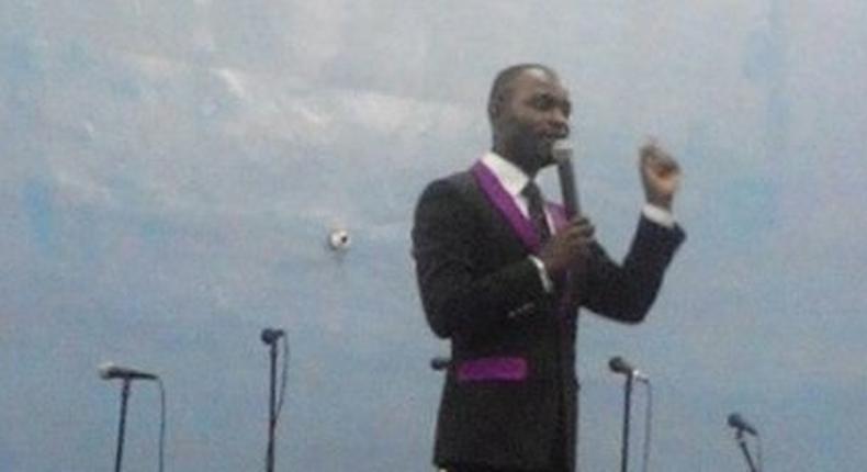 Pastor sells ‘holy pens’ to students to help them pass their exams
