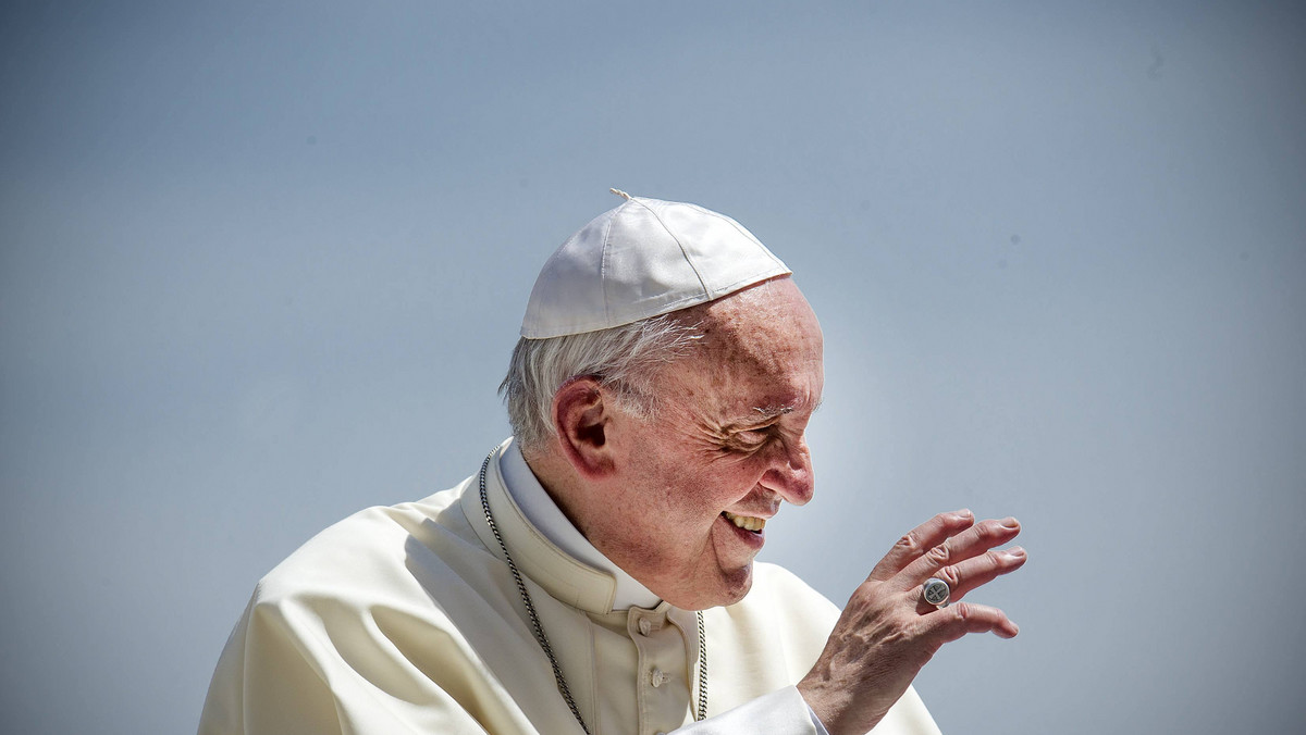 Papież Franciszek musi wybrać nowego kamerlinga