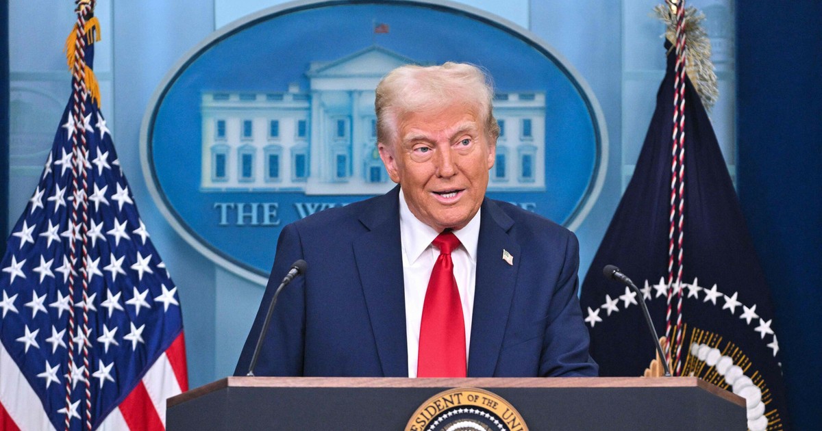 Donald Trump uderza w Wołodymyra Zełenskiego. "Ma 4 proc. poparcia"