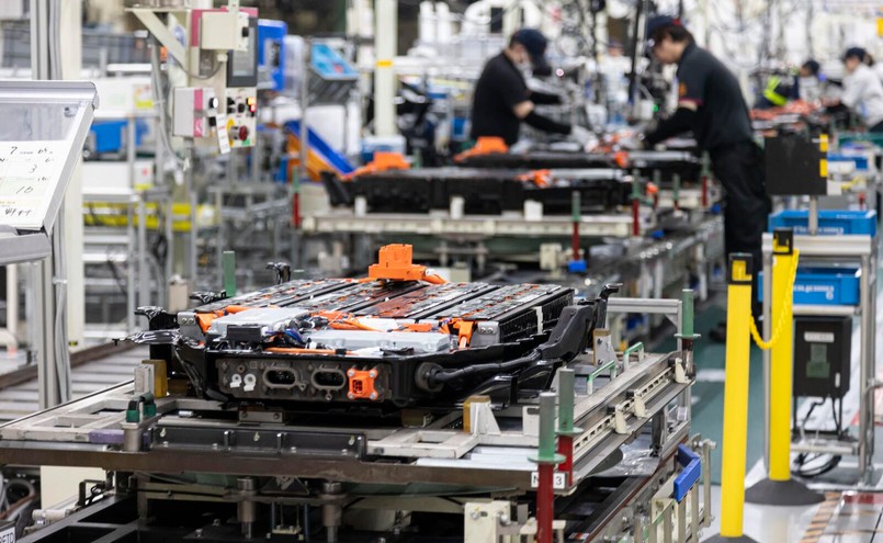 Nowa metoda recyklingu baterii samochodowych opracowana przez Toyota Chemical Engineering