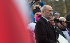 'Podejrzenie zdrady dyplomatycznej ws. katastrofy smoleńskiej'. Macierewicz doniósł na Tuska do prokuratury [SZCZEGÓŁY]