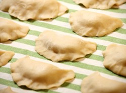 Pierogi z soją? A może z orzechami? PRZEPISY