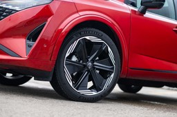 japoński suv schodzi jak ciepłe bułeczki. spalanie 4,8 l/100 km, a cen