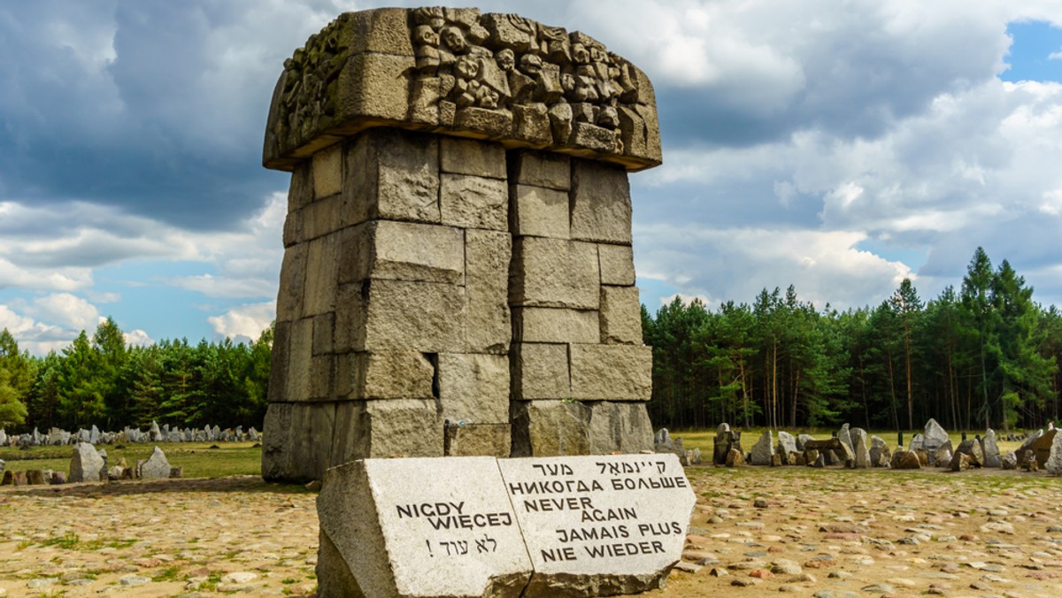 Zaplanowana w dniach od 15 do 30 kwietnia 2019 r. ekshumacja polskich ofiar niemieckiego niewolniczego Obozu Pracy dla Polaków w Treblince I nie odbędzie się - poinformowała rzeczniczka prasowa Prokuratury Krajowej Ewa Bialik.