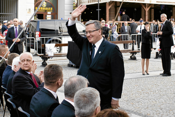 Sondaż prezydencki: Komorowski, Kaczyński, Kalisz