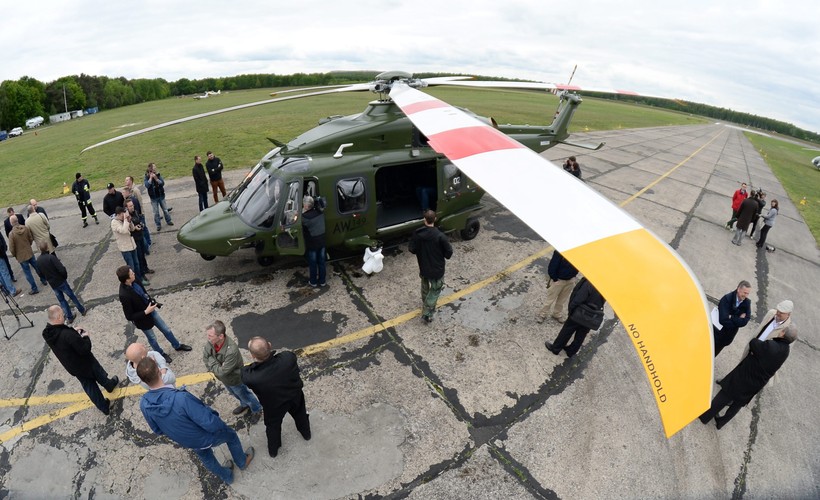 Spółka PZL-Świdnik, będąca jedynym polskim oferentem biorącym udział w przetargu polskiego MON zaoferowała w nim AW149. W ocenie PZL-Świdnik oferta dawała największe korzyści ekonomiczne dla Polski ze względu na najszerszy zakres inwestycji oraz prac rozwojowych. 
<br><br>
fot. (zuz/mr) PAP/Bartłomiej Zborowski