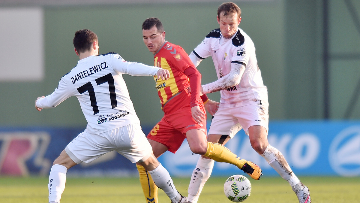 Górnik Łęczna wygrał z Koroną Kielce 3:2 (2:2) w meczu 24. kolejki Ekstraklasy. Bohaterem spotkania był Jakub Świerczok, który zdobył trzy bramki. To był pierwszy hat trick w historii klubu na poziomie Ekstraklasy.