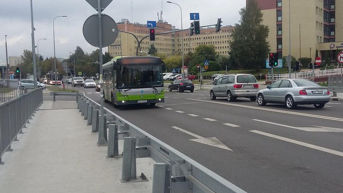 Władze miasta przypominają pasażerom komunikacji publicznej, że od stycznia nastąpiła korekta rozkładów jazdy. Poza liniami olsztyńskimi zmiany będą dotyczyć także tych wyjeżdżających do gminy Dywity.