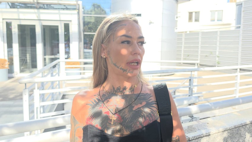"Volim žene i momke": Učesnica "Elite 10" ima profil na sajtu za odrasle