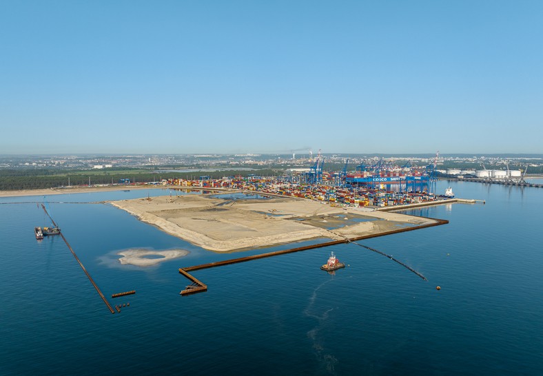 Zdjęcie z budowy trzeciego terminala Baltic Hub.