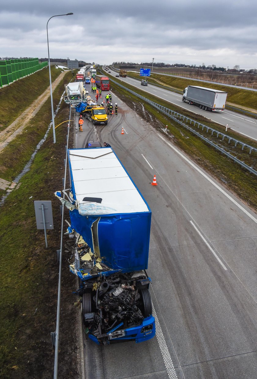 Makabryczny wypadek na A1. Zderzyły się dwa tiry