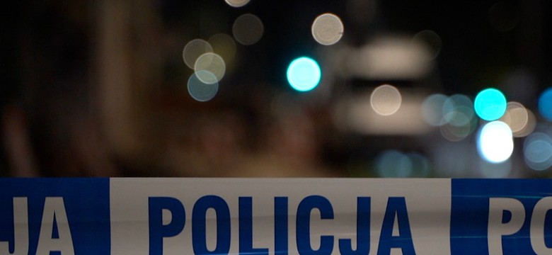 Uciekinierzy ukradli trabanta, ale im się popsuł. Wpadli w ręce policji