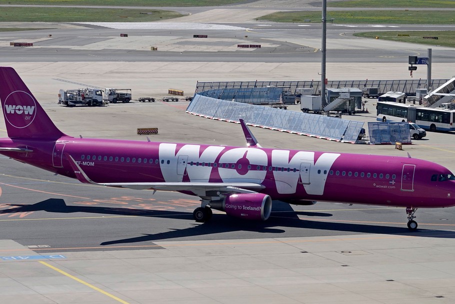 Samolot należący do linii WOW Air