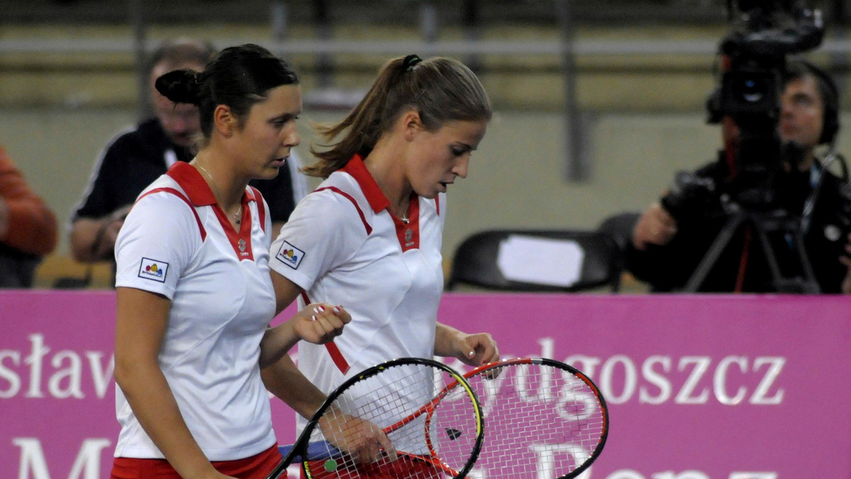 Klaudia Jans-Ignacik (SKT Sopot) i Alicja Rosolska (Warszawianka) przegrały z amerykańską parą Varvara Lepchenko (ur. w Taszkiencie, do 2007 roku występowała w barwach Uzbekistanu) i Sloane Stephens 3:6, 4:6 w pierwszej rundzie tenisowego WTA Tour w Cincinnati.