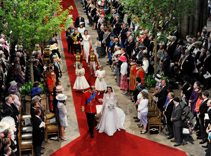 Książę William i Kate Middleton opuszczają Opactwo Westminsterskie