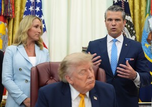 Donald Tramp i Pit Hegset