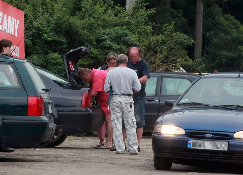 Przegońcie parkingowych naciągaczy