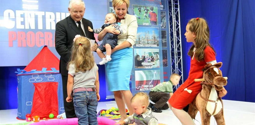 Jarosław Kaczyński z dziećmi. Lans?