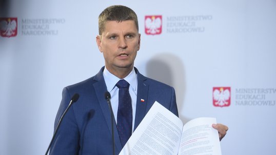 Koronawirus W Polsce Wplyw Obostrzen Na Dzialanie Szkol