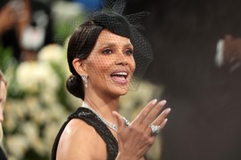 Od pletenica i lokni do bronzane šminke: Met Gala 2025. slavila istoriju kroz moć lepote