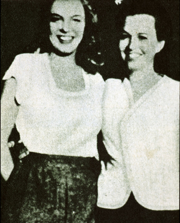 Marilyn Monroe i jej siostra Bernice Baker Miracle
