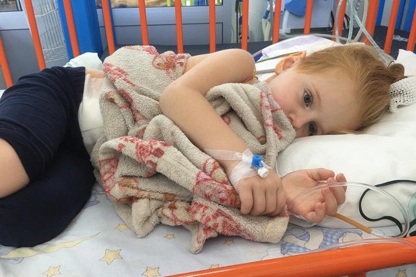 Helena u bolničkoj postelji