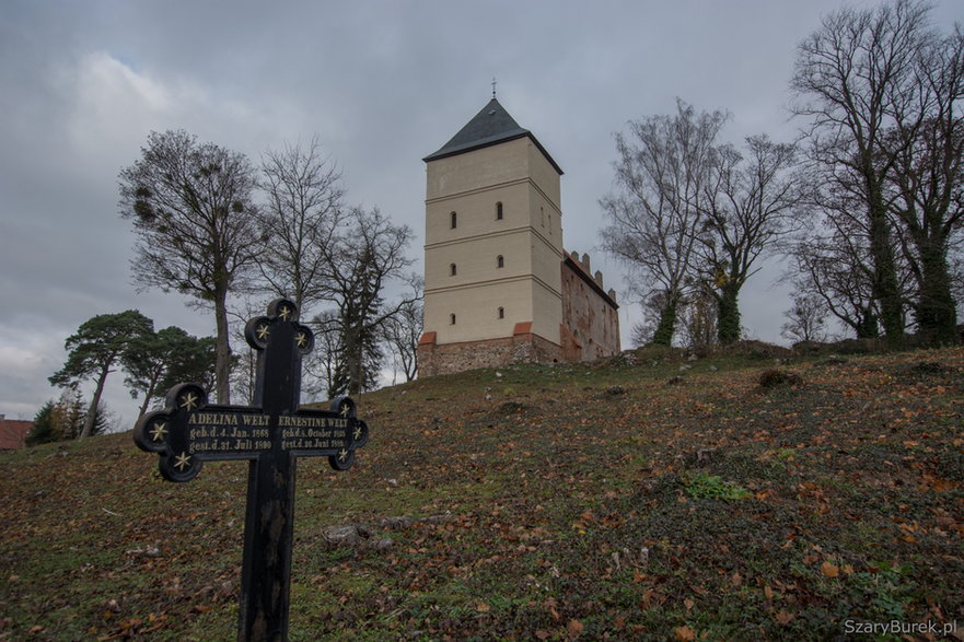 Zamek w Bezławkach