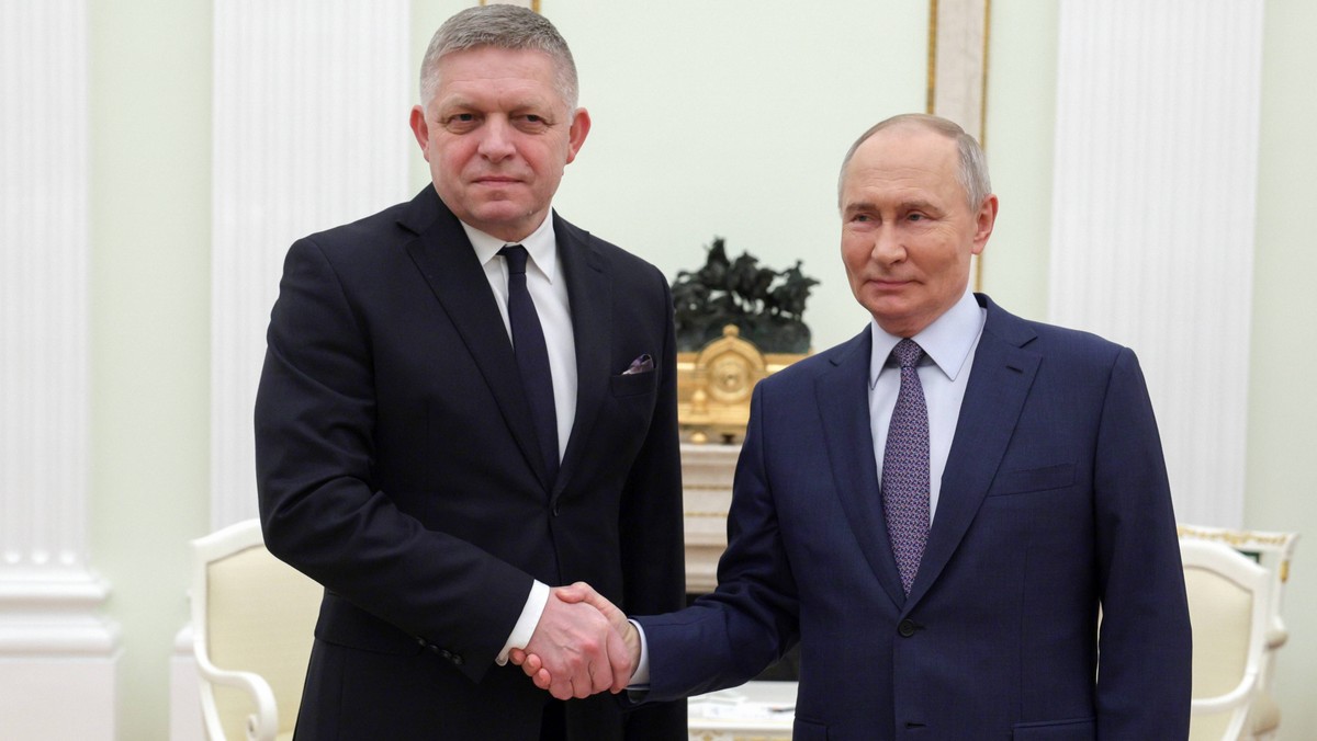 Robert Fico rozmawiał z Władimirem Putinem na temat przesyłu gazu po zakończeniu tranzytu przez Ukrainę [Źródło: Onet]