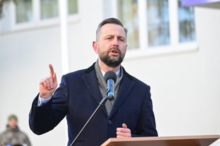 Polscy żołnierze na Ukrainie? Stanowcze słowa szefa MON