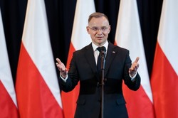 Ambitne wizje Dudy. "Coraz więcej Polaków będzie miało swoje samoloty"