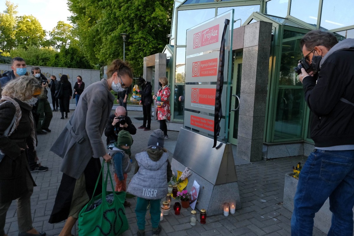 Manifestacja przed Trójką
