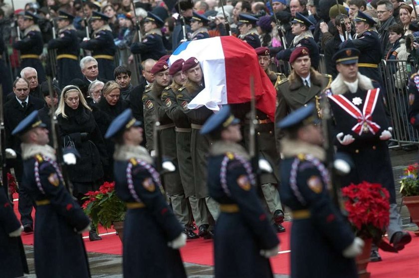 Rozpacz wdowy po Havlu. Wstrząsające zdjęcia