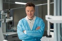 Wielka niespodzianka dla fanów. Jakub Wesołowski w przebojowym serialu Polsatu