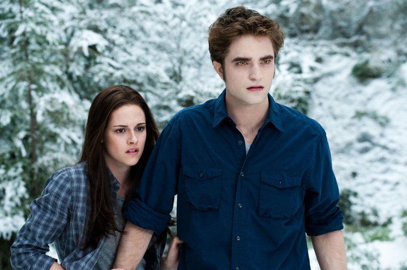 Robert Pattinson i Kristen Stewart w filmie „Zmierzch”