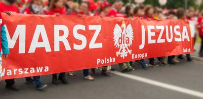 Zdjęcie nagiej dziewczynki w zaproszeniu na Marsz dla Jezusa. Mroczna przeszłość zatrzymanego mężczyzny