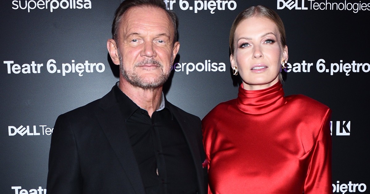 Stars Shine at the 6th Floor Theater Premier: Photos and Highlights