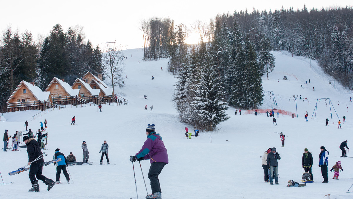 Koronawirus a stacje narciarskie. Niektóre stacje rozpoczną w weekend sezon 