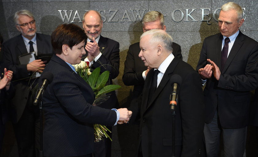 Premier Beata Szydło wróciła ze szczytu w Brukseli