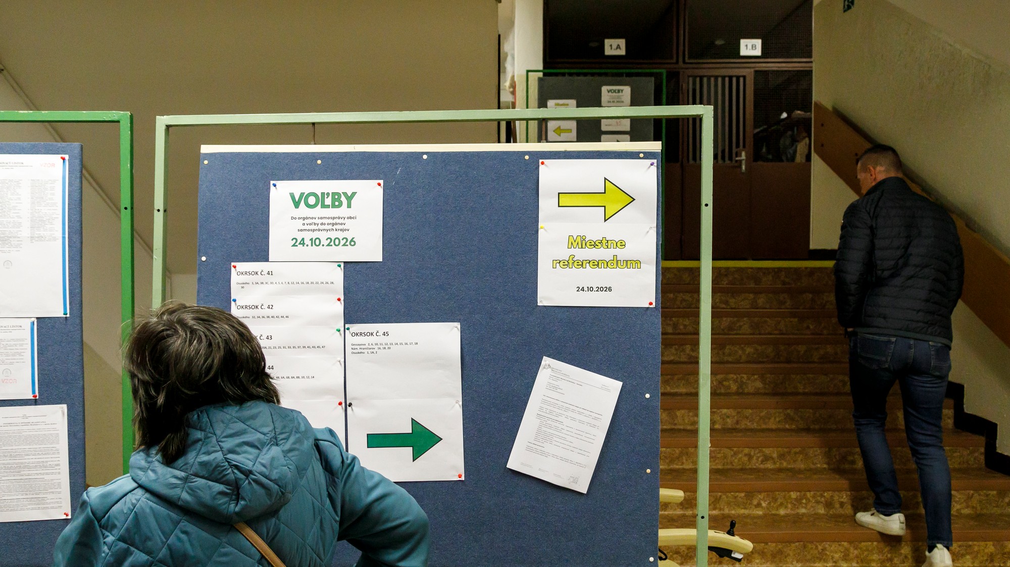Komunálne voľby súčasne s referendom schváleným miestnym zastupiteľstvom v bratislavskej Petržalke.