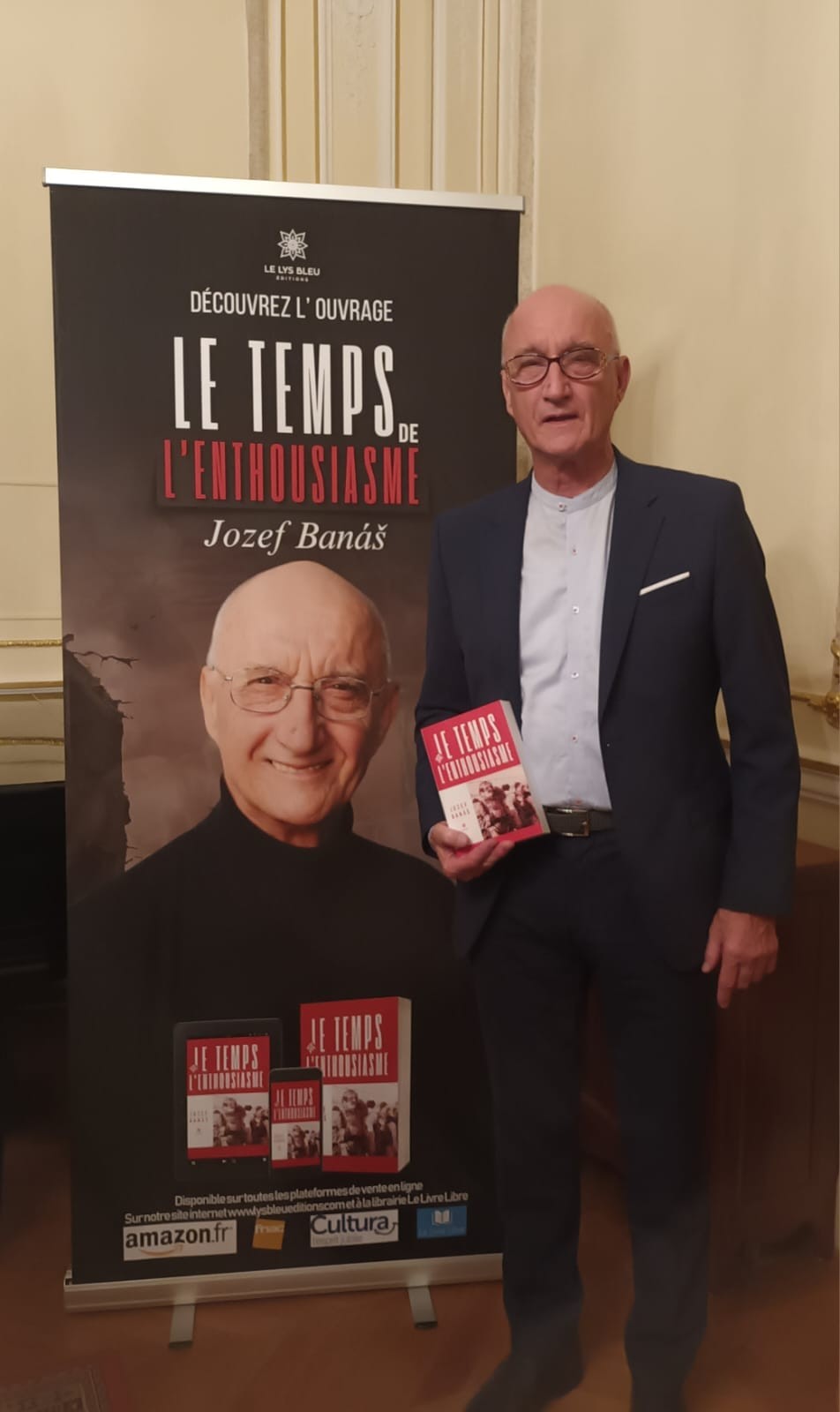 V Paríži uviedli do života Banášovu Zónu nadšenia vo francúzštine.