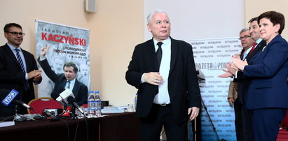 Kaczyński promował swoją autobiografię. Szydło w pierwszym rzędzie