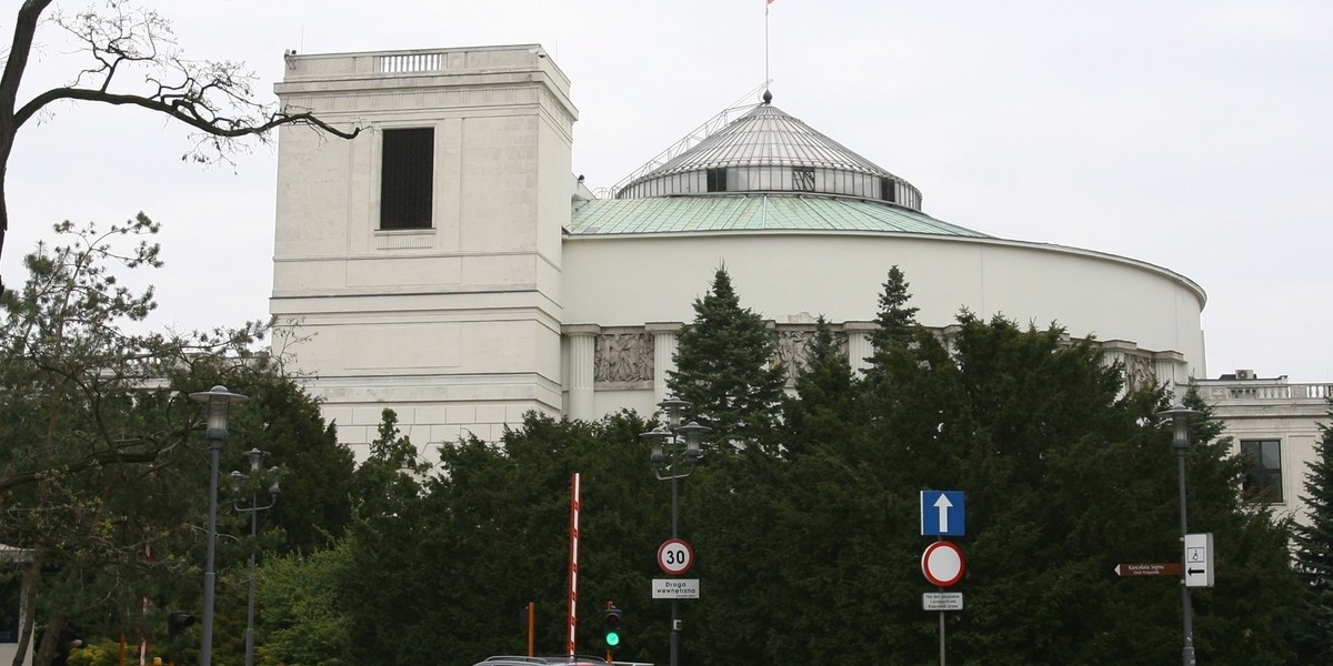 Sejm kosztuje nas milion dziennie!