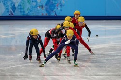 Afera w short tracku. Mistrzyni olimpijska celowo spowodowała upadek koleżanki?