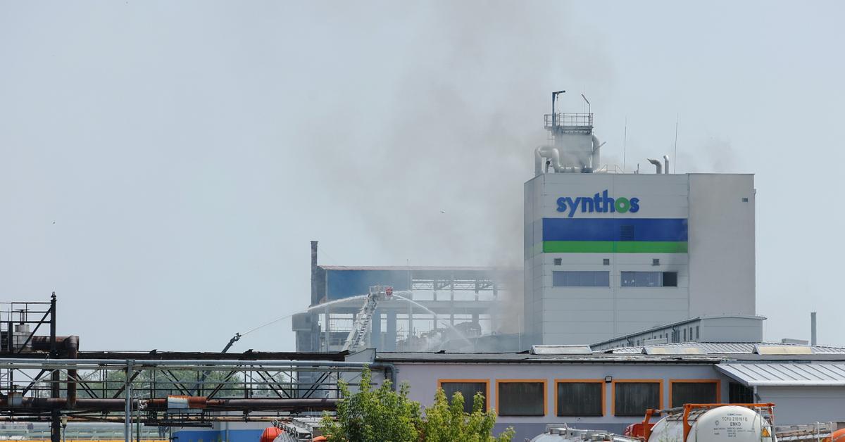  Oświęcim: Pożar w zakładach chemicznych. Jedna osoba poszkodowana