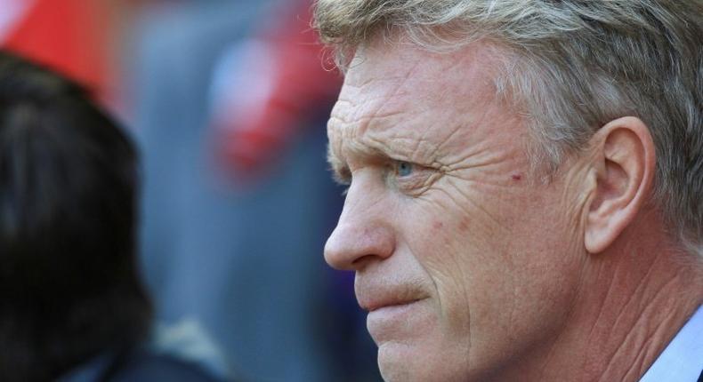 Sunderland's Scottish manager David Moyes waits for kick off of the English Premier League football match between Sunderland and Arsenal in October 2016