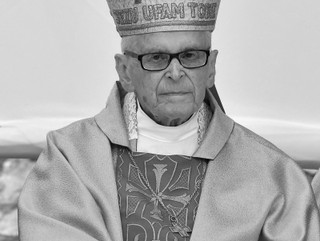 Kard. Nycz o kard. Macharskim: Potrafił być blisko ludzi