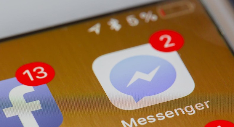 How to delete all of your Facebook messages, using a browser or mobile ...