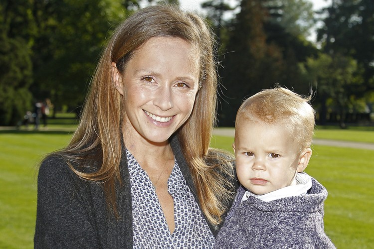 Monika Mrozowska z synem